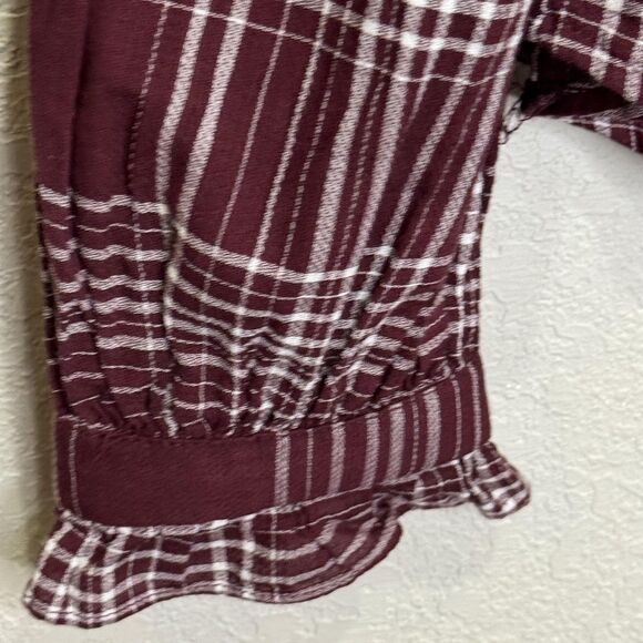 Evereve Shirt Womens Small Burgundy Plaid Ruffle Trim Button Front Long Sleeve - Picture 5 of 8